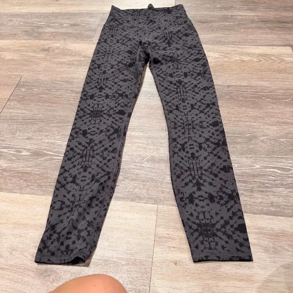 Vuori Black Grey Printed XS Small Leggings - Picture 3 of 5